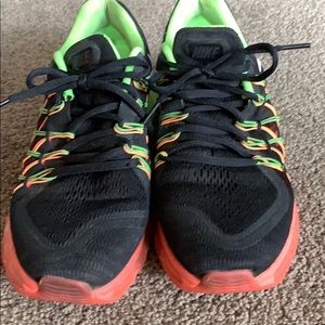 Used 2015 Nike Air Max women’s size 10